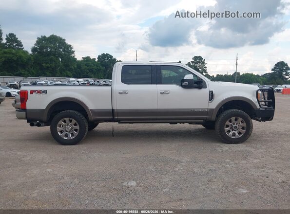 1FT7W2BT2KEG71806 2019 FORD F-250 White Widok wnętrza z tyłu