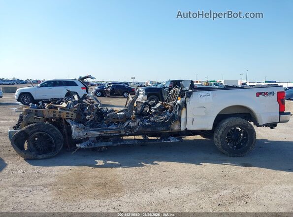 1FT7W2BT5HEC42586 2017 FORD F-250 White Rear interior view
