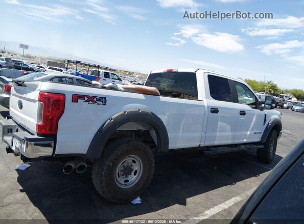 1FT7W2BT6HED77172 2017 FORD F-250 White Vista interior trasera