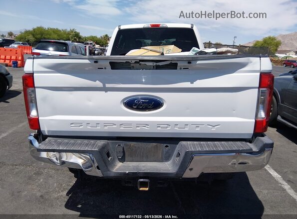 1FT7W2BT6HED77172 2017 FORD F-250 White 