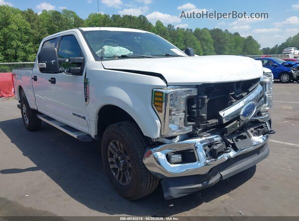 1FT7W2BT6JEC13281 2018 FORD F-250 Белый 