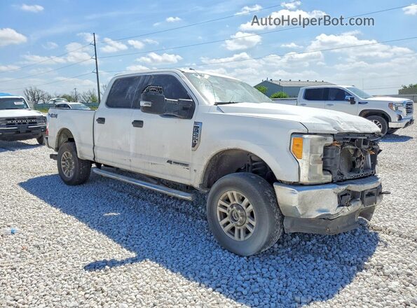 1FT7W2BT7HED68982 2017 FORD F250 White Przód prawy