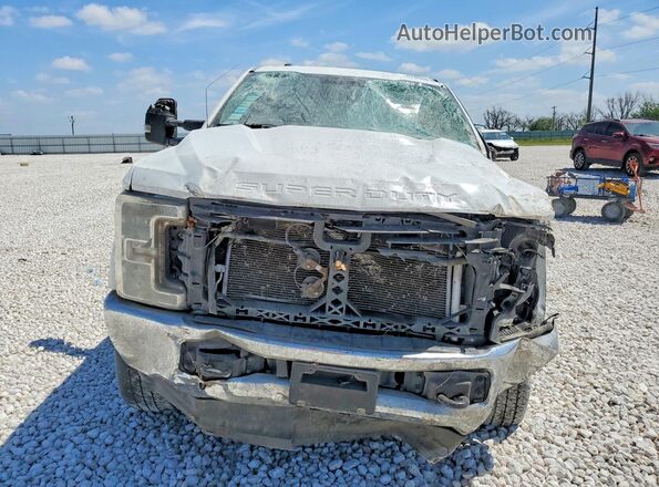 1FT7W2BT7HED68982 2017 FORD F250 White Widok z przodu