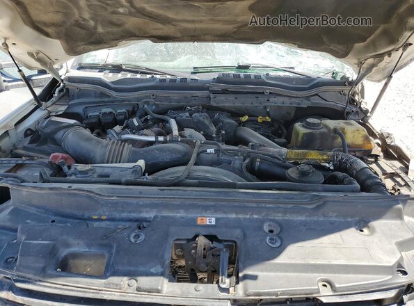 1FT7W2BT7HED68982 2017 FORD F250 White Widok wnętrza z tyłu