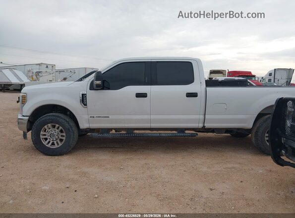 1FT7W2BT7KEE86778 2019 FORD F-250 White Սալոնի 360 աստիճան տեսք