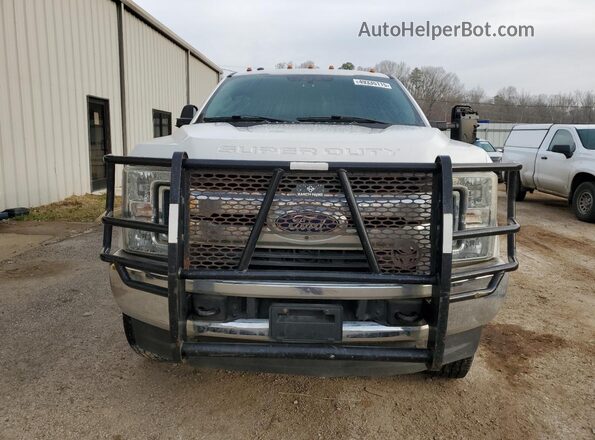 1FT7W2BT8HEC18668 2017 FORD F250 Белый Вид спереди
