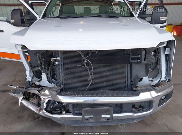 1FT7X2AA7REC19728 2024 FORD F-250 White Front view