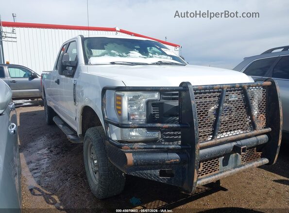 1FT7X2B62JEC63358 2018 FORD F-250 White 