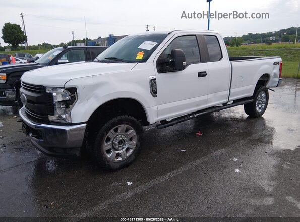 1FT7X2B65JEB97579 2018 FORD F-250 White Front left