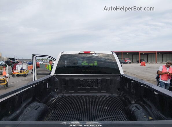 1FT7X2B65JEB97579 2018 FORD F-250 White 