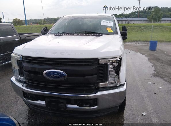 1FT7X2B65JEB97579 2018 FORD F-250 White 
