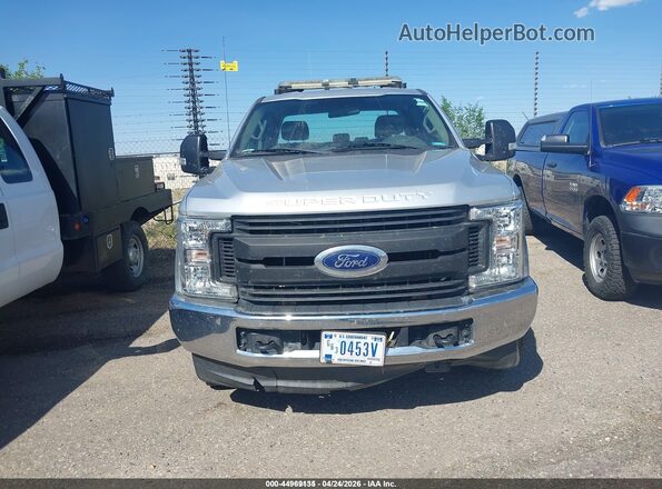1FT7X2B67JEC22160 2018 FORD F-250 Серебряный Вид щитка приборов