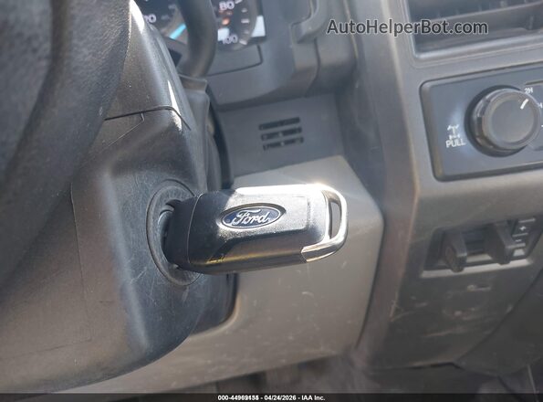 1FT7X2B67JEC22160 2018 FORD F-250 Серебряный Вид панели приборов