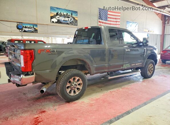 1FT7X2B6XHEE54729 2017 FORD F250 Gray 