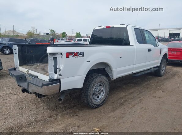 1FT7X2B6XNED45537 2022 FORD F-250 Белый 