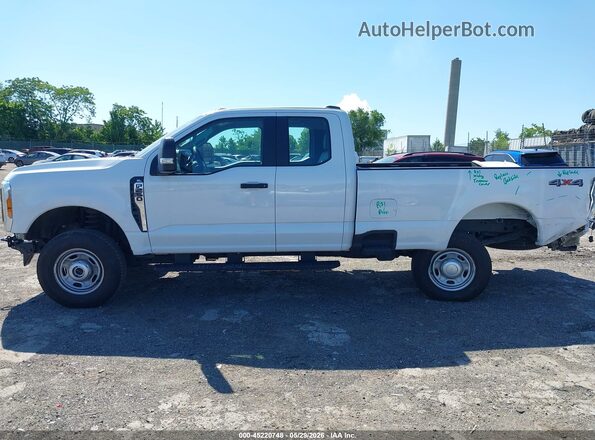 1FT7X2BA3SED56623 2025 FORD F-250 White 