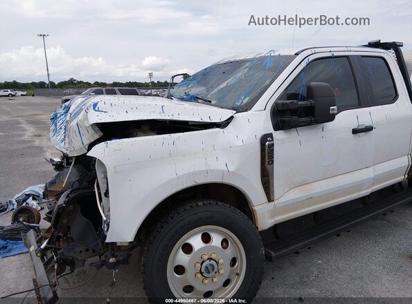 1FT7X2BA7PED19078 2023 FORD F-250 White სალონის 360-გრადუსიანი ხედი