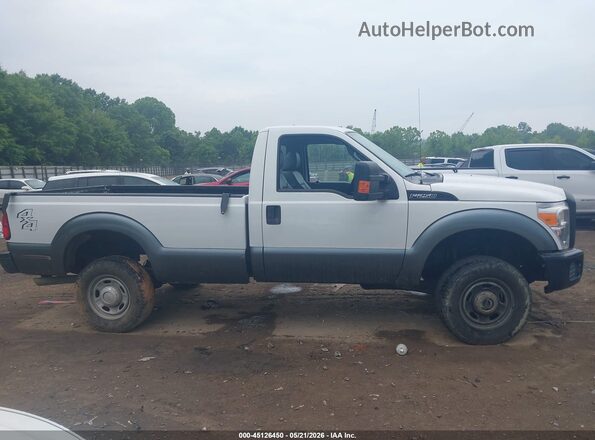 1FTBF2B61GEB06443 2016 FORD F-250 Белый Вид щитка приборов