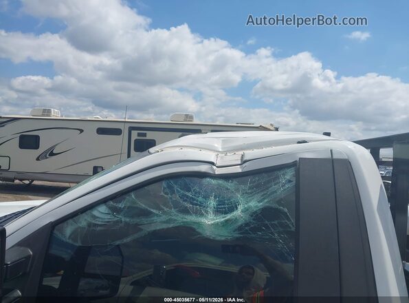 1FTBF2B65JEB49951 2018 FORD F-250 White Front view