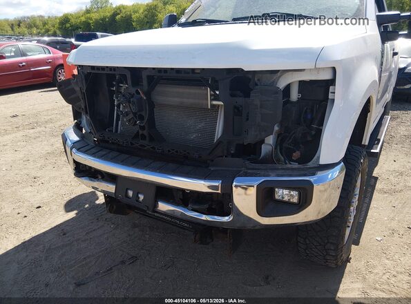 1FTBF2B65MED77369 2021 FORD F-250 White Widok z przodu