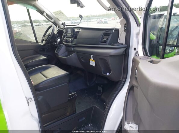 1FTBR1C85RKB83967 2024 FORD TRANSIT-250 Green Вид салону спереду