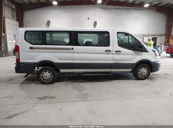 1FTBR1Y83RKA98781 2024 FORD TRANSIT-250 Белый Вид задней части салона