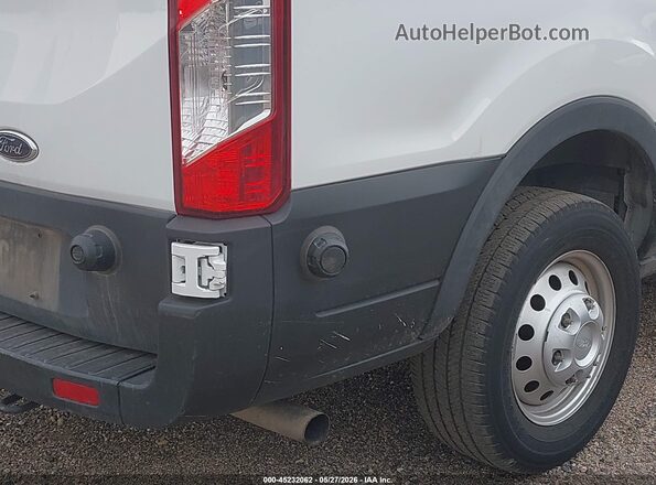 1FTBR2X86RKA73686 2024 FORD TRANSIT-250 White Widok z przodu