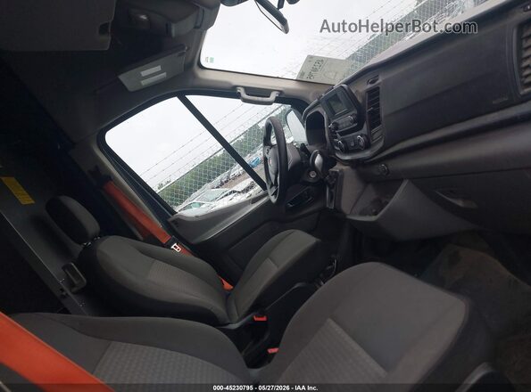 1FTBR3X80LKB04069 2020 FORD TRANSIT-250 Blue Widok wnętrza z przodu