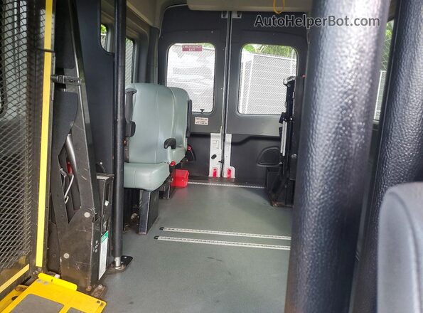 1FTBW2XM3HKB38837 2017 FORD TRANSIT White უკანა სავარძლების ხედი