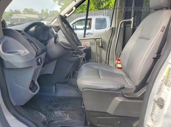 1FTBW2XM3HKB38837 2017 FORD TRANSIT White წინა სალონის ხედი