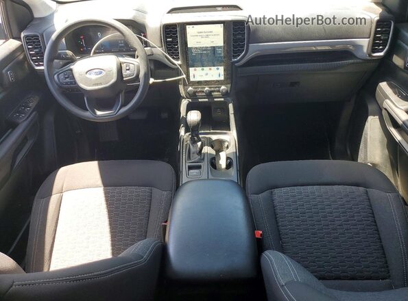 1FTER4BH2SLE09933 2025 FORD RANGER Черный Вид панели приборов