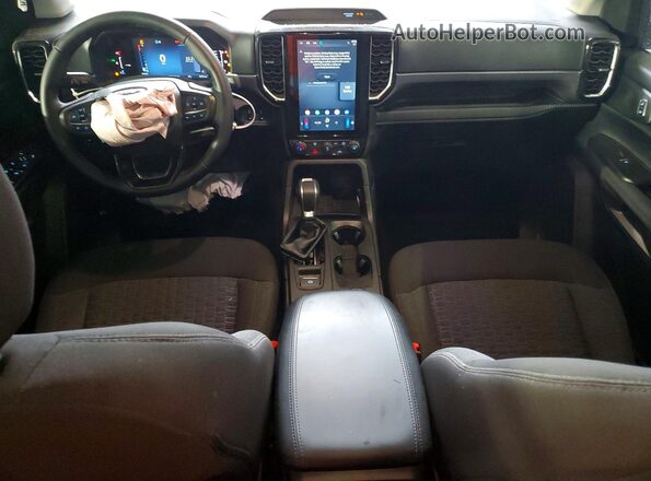 1FTER4HH4SLE29561 2025 FORD RANGER Blue Widok deski rozdzielczej