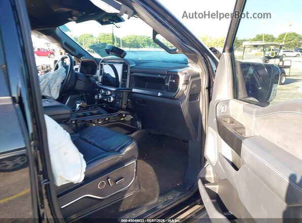 1FTEW1C53NFB55972 2022 FORD F150 Black Front interior view