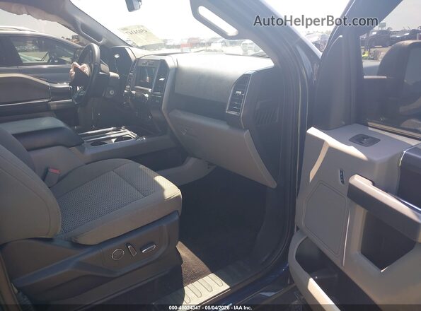 1FTEW1CF3HFB98351 2017 FORD F150 Dark Blue Widok wnętrza z przodu