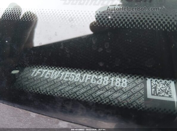 1FTEW1E58JFC38188 2018 FORD F150 Black Widok komory silnika