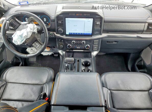 1FTEW1E80NFB31331 2022 FORD F150 White Vista de los asientos traseros