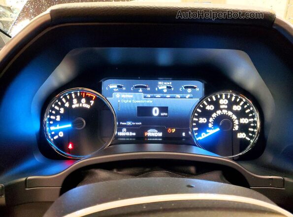 1FTEW1EG8JFD13005 2018 FORD F150 Red 