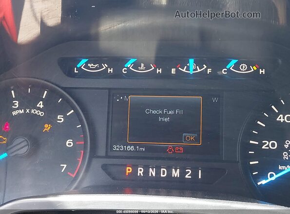 1FTEW1EP1GFA86555 2016 FORD F150 Белый Вид задних сидений