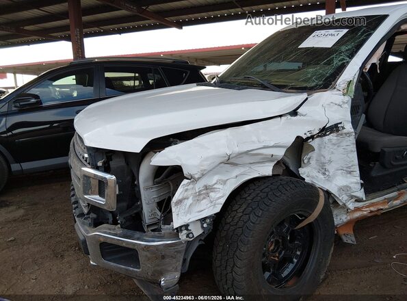 1FTEW1EP2JKF57613 2018 FORD F150 White Widok z przodu