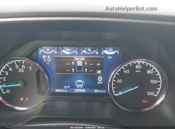1FTEW1EP6PKF06186 2023 FORD F150 Gray Widok tylnych siedzeń