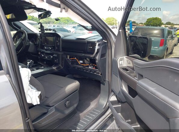 1FTEW1EP6PKF06186 2023 FORD F150 Gray Widok wnętrza z przodu
