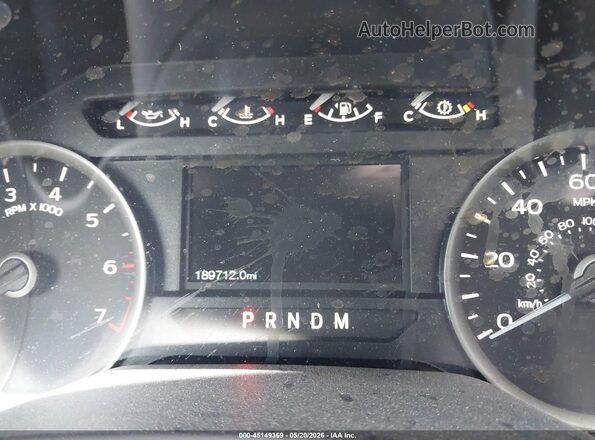 1FTEW1EP8KKF18428 2019 FORD F150 White Vista de los asientos traseros