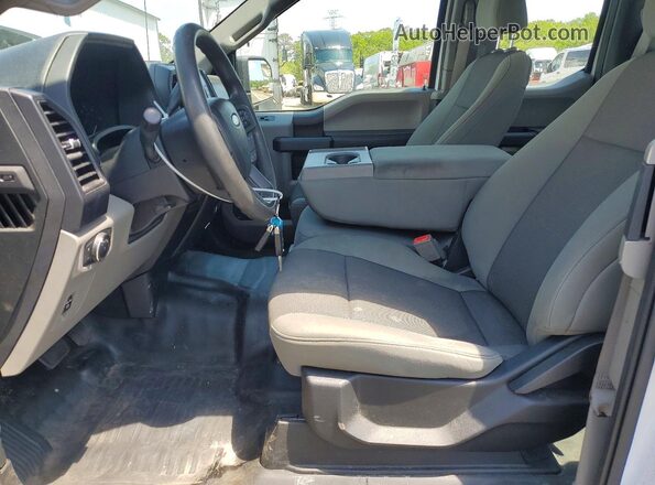 1FTEX1CB1JKD28232 2018 FORD F150 White Front interior view