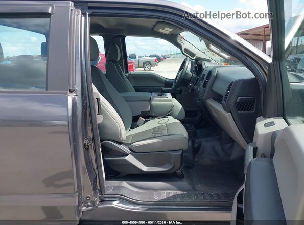 1FTEX1EP0HFC19353 2017 FORD F150 Gray Widok wnętrza z przodu