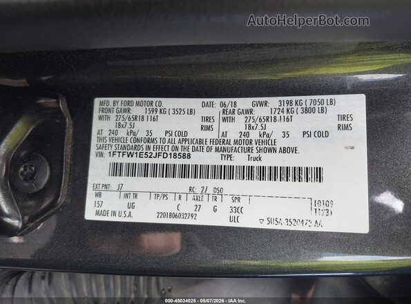 1FTFW1E52JFD18588 2018 FORD F150 Gray Vista del compartimento del motor
