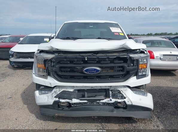 1FTFW1E82PKD03440 2023 FORD F150 White Widok zestawu wskaźników