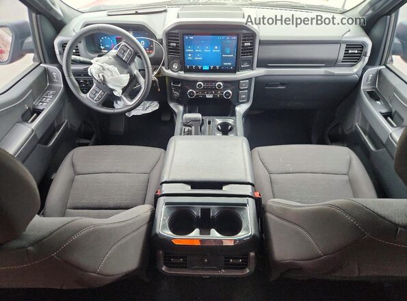 1FTFW3L52SKE17824 2025 FORD F150 Красный Вид панели приборов