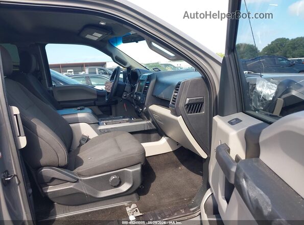 1FTFX1E58JFC62833 2018 FORD F150 Gray Front interior view