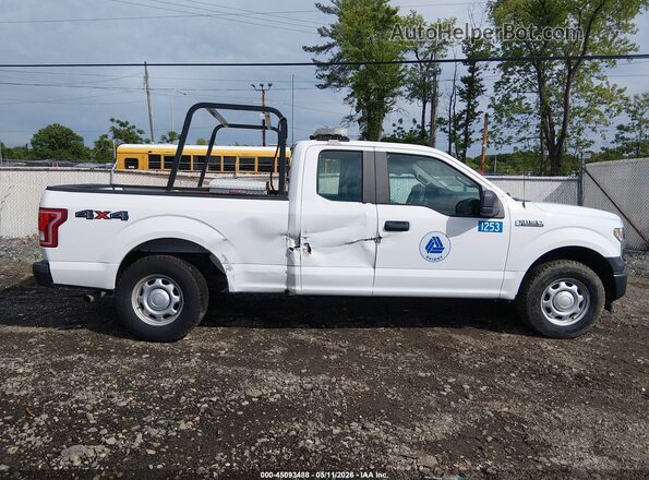 1FTFX1EFXHFB23676 2017 FORD F150 White Vista interior trasera