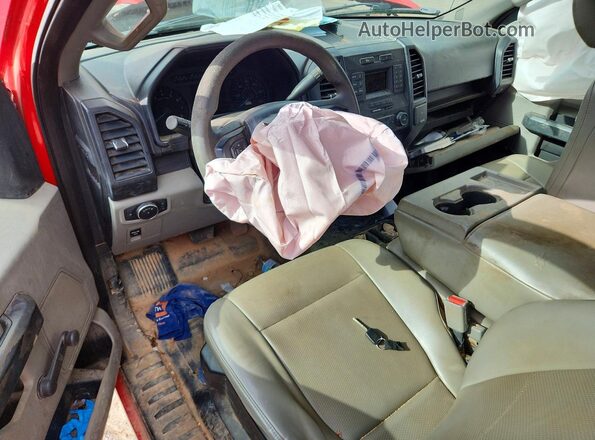 1FTMF1C82HKC14088 2017 FORD F150 Red Widok deski rozdzielczej
